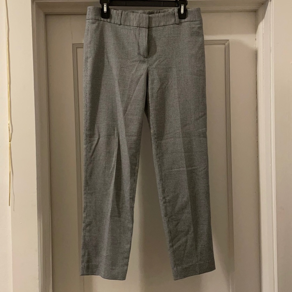 Anne Klein The Director Grey Checkered Cropped Dress Pants!